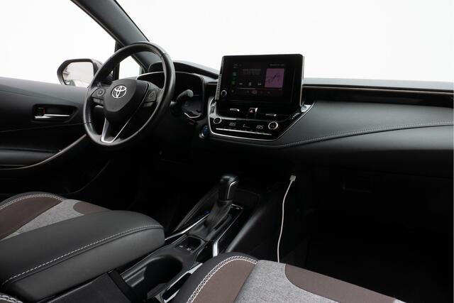 Toyota COROLLA Touring Sports 1.8 Hybrid Trek Camera/ Navigatie Apps/ Carplay/ Stoelverwarming/ Full led/ 17" Lmv/ Adapt. cruise