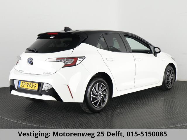 Toyota COROLLA 1.8 Hybrid Comfort Bi-Tone . Adaptieve Cruise control . Apple CarPlay & AndroidAUTO . Camera