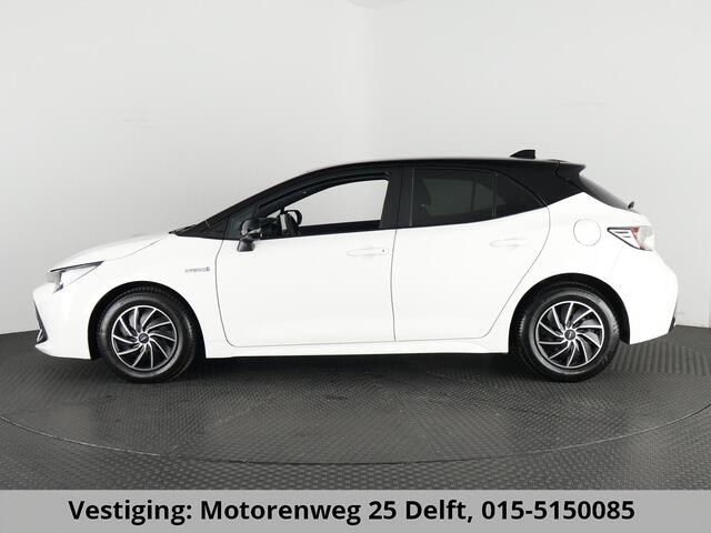 Toyota COROLLA 1.8 Hybrid Comfort Bi-Tone . Adaptieve Cruise control . Apple CarPlay & AndroidAUTO . Camera