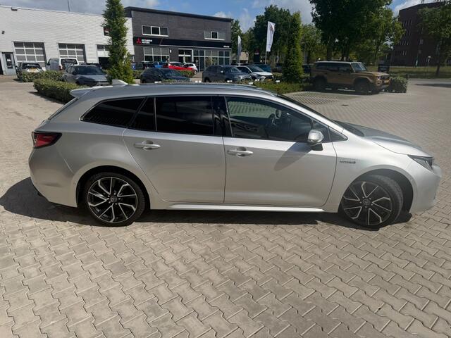 Toyota COROLLA Touring Sports 2.0 Hybrid Bus. Sport. | Trekhaak | JBL | Elek. achterkl. |