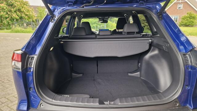 Toyota COROLLA Cross Hybrid 140 Style, PDC, Stoel & Stuur verw, BSM