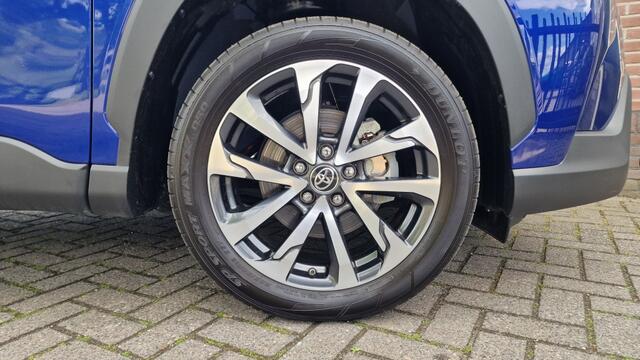Toyota COROLLA Cross Hybrid 140 Style, PDC, Stoel & Stuur verw, BSM