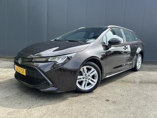 toyota-corolla-touring-sports-1.8-h