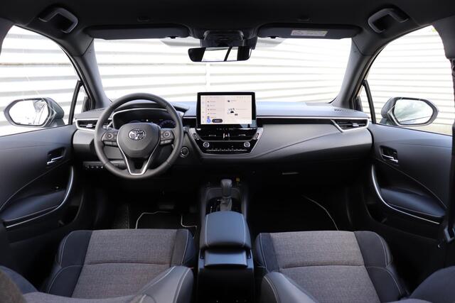Toyota COROLLA Touring Sports Hybrid 140 Dynamic, Nieuw, Voordeel! ¤ 4.250