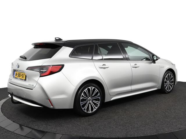 Toyota COROLLA Touring Sports 1.8 Hybrid Dynamic | two-tone | Navigatie | Trekhaak | Apple Carplay/Android Auto |