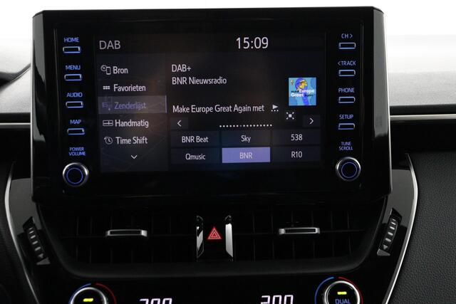 Toyota COROLLA Touring Sports 1.8 Hybrid Dynamic | two-tone | Navigatie | Trekhaak | Apple Carplay/Android Auto |