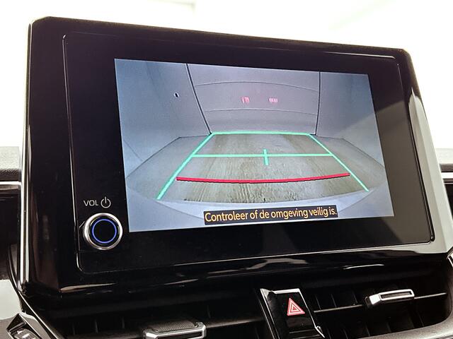 Toyota COROLLA 1.8 Hybrid Dynamic ACC | PDC v+a | Stoel en stuurverwarming | Aut. inparkeren | QI | Camera |