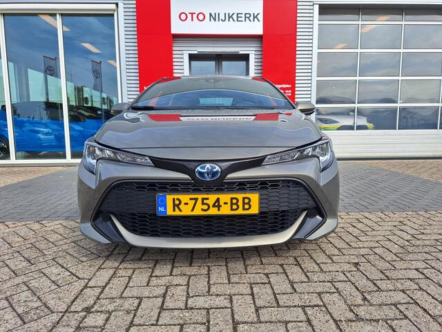 Toyota COROLLA 1.8 Hybrid Active *Met trekhaak!*