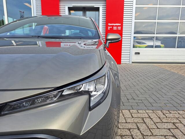 Toyota COROLLA 1.8 Hybrid Active *Met trekhaak!*