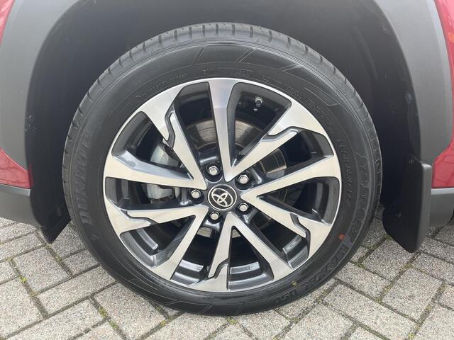 Toyota COROLLA Cross 2.0 High Power Hybrid First Edition | All-in prijs | Automaat | Trekhaak | Stoelverwarming