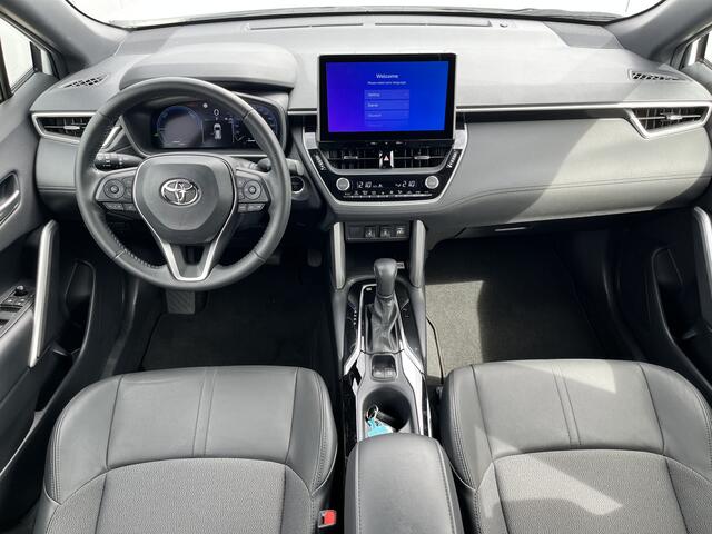 Toyota COROLLA Cross Hybrid 200 First Edition NL Auto Dealer Onderhouden PDC BSM