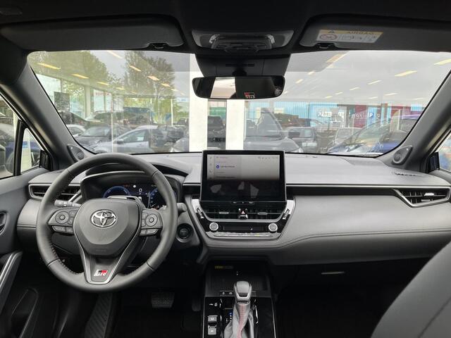 Toyota COROLLA Cross Hybrid 180 GR Sport