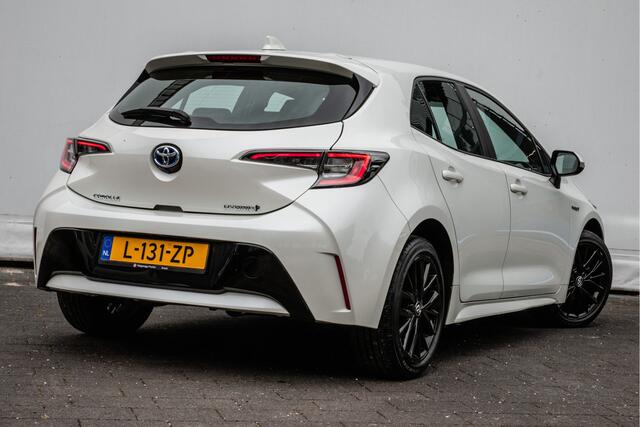 Toyota COROLLA 1.8 Hybrid Business Adapt. cruise/ Camera/ DAB+/ Carplay/ Climate control