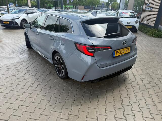 Toyota COROLLA Touring Sports 2.0 Hybrid GR-Sport