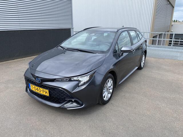 Toyota COROLLA Touring Sports Hybrid 140 Active Navigatie, achteruitrij camera, Apple CarPlay/Android Auto, adaptieve cruise control, keyless start, NL-auto & boekjes compleet