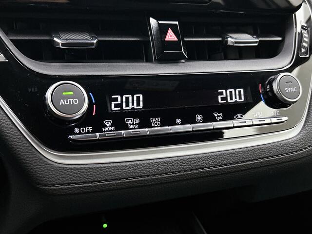Toyota COROLLA Cross Hybrid 140 Dynamic | Elek. achterklep | Stoel -en stuurwielverwarming | LM velgen |