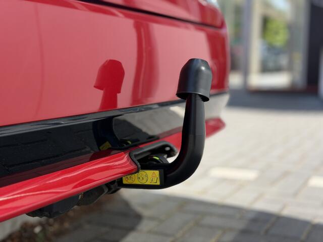 Toyota COROLLA Touring Sports 1.8 Hybrid Dynamic | GEEN AFLEVERKOSTEN | Trekhaak, Apple/Android, Navigatie