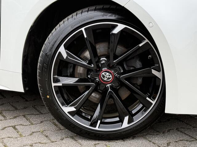 Toyota COROLLA Touring Sports 2.0 Hybrid GR-Sport Plus | Trekhaak | Pano | ACC | JBL | HUD | 18 inch