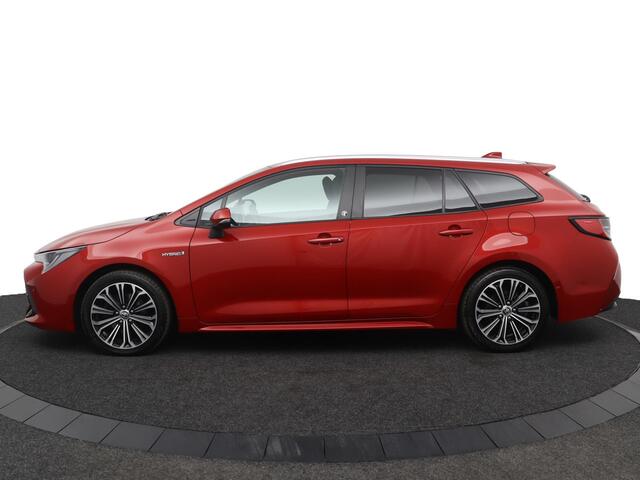 Toyota COROLLA Touring Sports 2.0 Hybrid Dynamic | Trekhaak | Parkeersensoren | Stuur en stoelverwarming |
