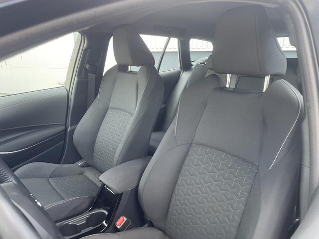 Toyota COROLLA Touring Sports 1.8 Hybrid Active | Navigatie | all Seasson banden | org Nl en 1e eigenaar |