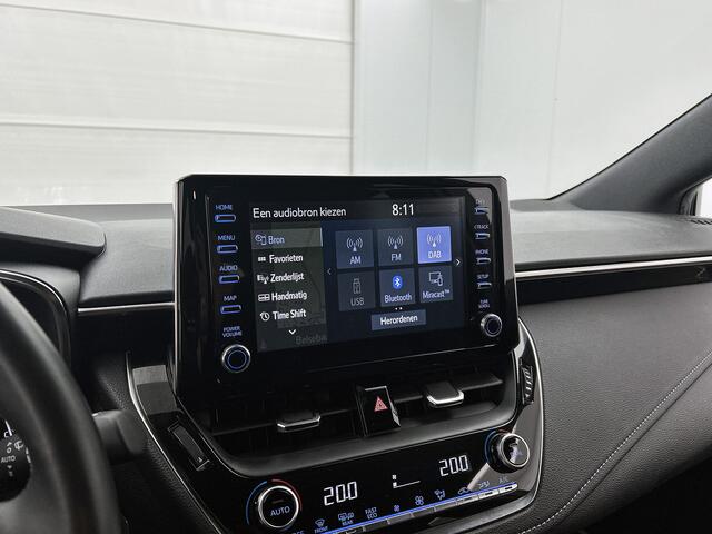 Toyota COROLLA Touring Sports 1.8 Hybrid First Edition bi-tone | Parkeersensoren voor+achter met assistent | Achteruitrijcamera | Apple CarPlay/Android auto | Navigatie | DAB | Cruise control adaptive | Climate control |