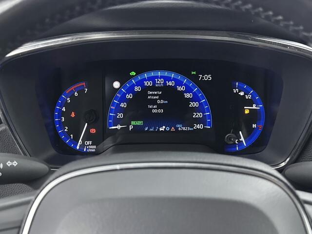 Toyota COROLLA Touring Sports 1.8 Hybrid Active Luxury | Stuur-Stoelverwarming | Trekhaak | Onderweg-naar-dealer