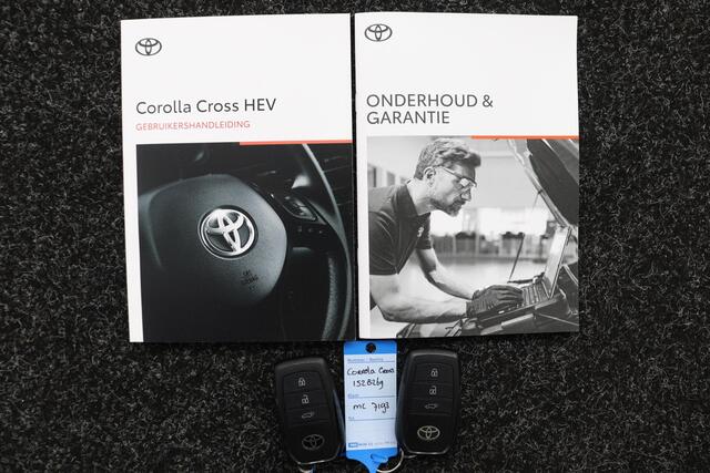 Toyota COROLLA Cross Hybrid 140 Style | Apple Carplay/Android Auto | Cruise control adaptief | Dodehoek detectie |