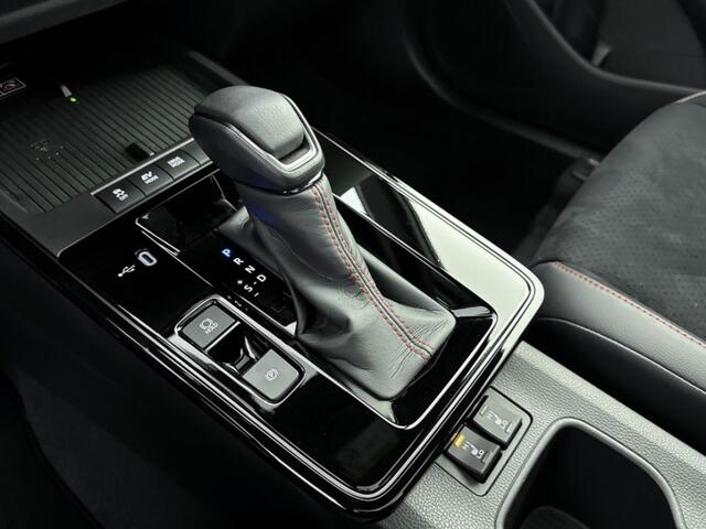 Toyota COROLLA Cross Hybrid 180 GR Sport | Trekhaak-pakket (met afneembare kogel | GR SPORT Plus Pack | Panoramadak | JBL |