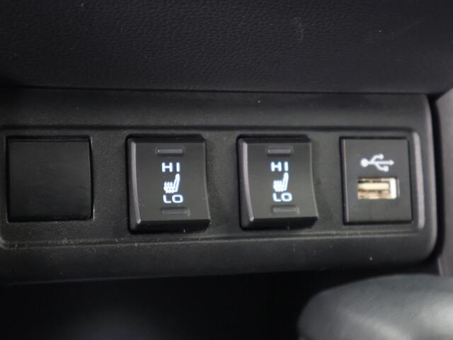 Toyota COROLLA Cross 2.0 High Power Hybrid First Edition | Stoelverwarming | Navigatie | Half Leder | Apple Carplay & AndroidAUTO | 1e eigenaar |