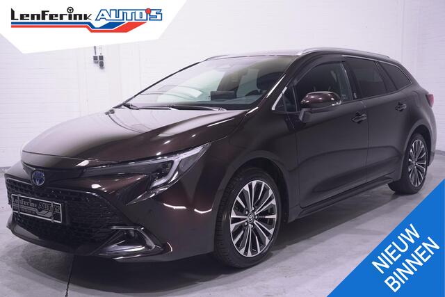 Toyota COROLLA 2.0 team deutschland navigatie camera stoel/stuur-verwarming half-lederen bekleding apple-carplay private-glas lane-assist groot-licht assist stuurbediening