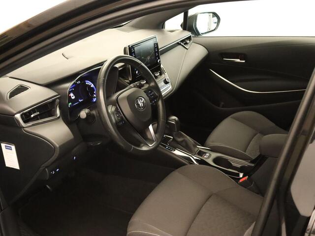 Toyota COROLLA 2.0 Hybrid First Edition - ORIGINEEL NEDERLANDSE AUTO -ACHTERUITRIJCAMERA - AUTOMATISCHE AIRCO - NAVIGATIESYSTEEM FULL MAP - ADAPTIEVE CRUISE CONTROL - RIJSTROOKSENSOR MET CORRECTIE - VERKEERSBORDDETECTIE - LED KOPLAMPEN - GROOTLICHTASSISTENT - KEYLESS ST