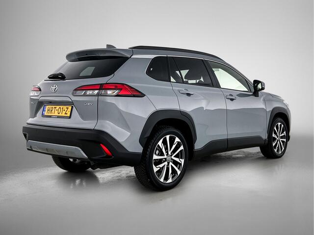 Toyota COROLLA Cross Hybrid 140 Style | Metaallak | Camera achter |