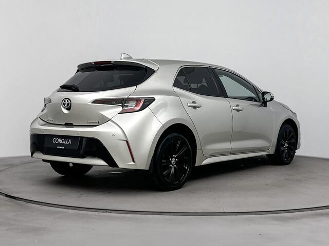 Toyota COROLLA 1.8 Hybrid Dynamic | Voorruit-Stuur-Stoelverwarming | Parkeersensoren V+A | Onderweg-naar-dealer