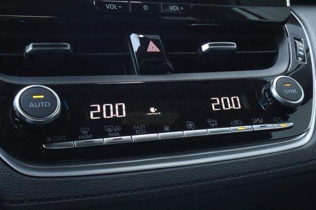 Toyota COROLLA Cross Hybrid 180 Executive | Leder | Stoel/Stuur Verwaming | Blindspot