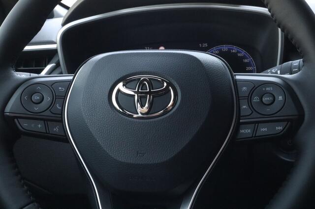 Toyota COROLLA Cross Hybrid 180 Executive | Leder | Stoel/Stuur Verwaming | Blindspot