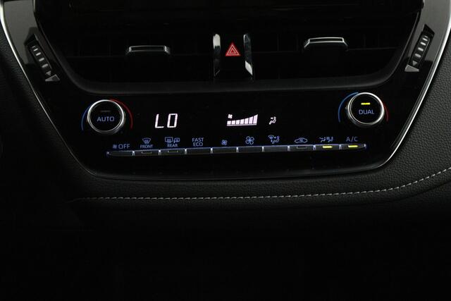 Toyota COROLLA Touring Sports 1.8 Hybrid Active | Climate control | Trekhaak | Apple carplay android auto |