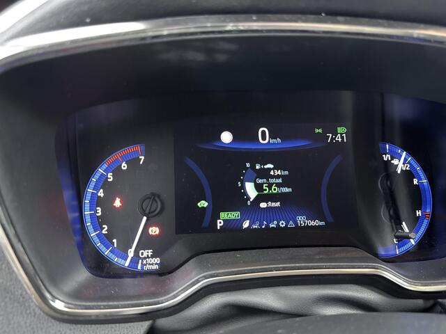 Toyota COROLLA Touring Sports 1.8 Hybrid Business Plus | Parkeersensoren V+A | Stoelverwarming | Onderweg-naar-dealer