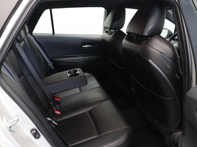 Toyota COROLLA Touring Sports 1.8 Hybrid First Edition | Stoelverwarming | DAB Audio | Cruise Control Adaptief | Trekhaak |