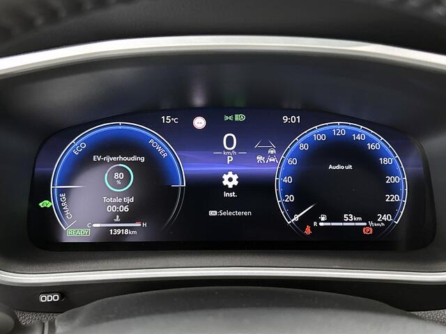 Toyota COROLLA Cross Hybrid 200 Style AWD | Panoramadak | Dodehoek detectie | Stoel+stuurverwarming | Parkeersensoren voor+achter | Elektrische achterklep | Achteruitrijcamera |
