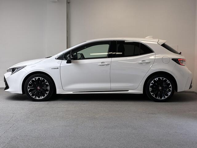 Toyota COROLLA 2.0 Hybrid 184pk GR-Sport | CARPLAY | CAMERA | STOELVERWARMING |