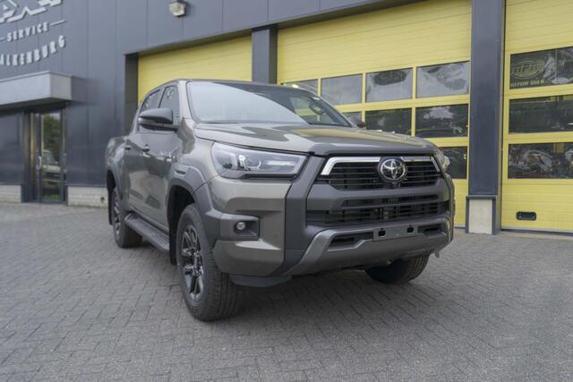 Toyota HI-LUX HiLux 2.8 D-4D Double Cab Hybrid Invincible