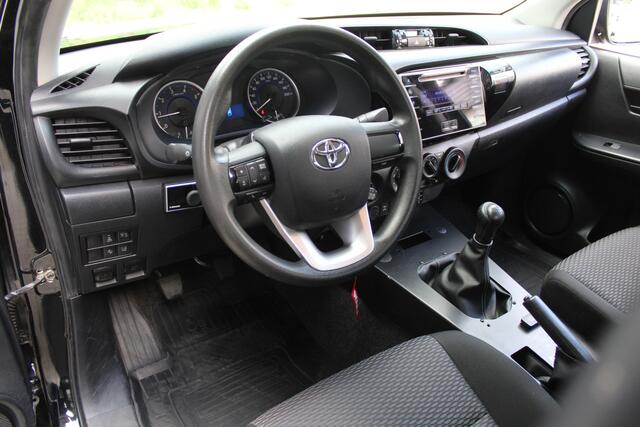 Toyota HI-LUX HiLux 2.4 D-4D-F | Nieuwstaat | RIVAL Lierbumper