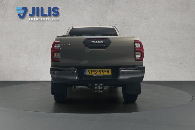 Toyota HI-LUX HiLux 2.4 D-4D Xtra Cab Professional | Parkeersensoren | Trekhaak | Stoelverwarming | Cruise control