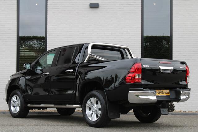 Toyota HI-LUX HiLux 2.4 D-4D-F Double Cab / Professional / Leer / Camera / Navi / Vol Opties / Nette Staat