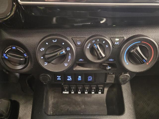 Toyota HI-LUX HiLux 2.4 D-4D-F Xtra Cab Professional