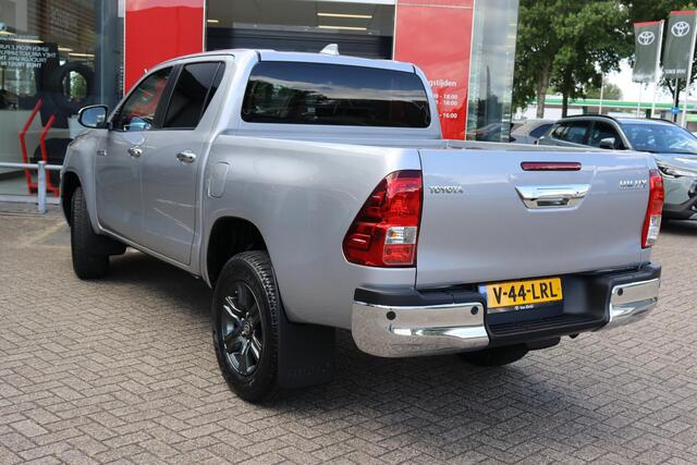 Toyota HI-LUX HiLux 2.4 D-4D Double Cab Challenger Automaat , Navi, Parkeersensoren
