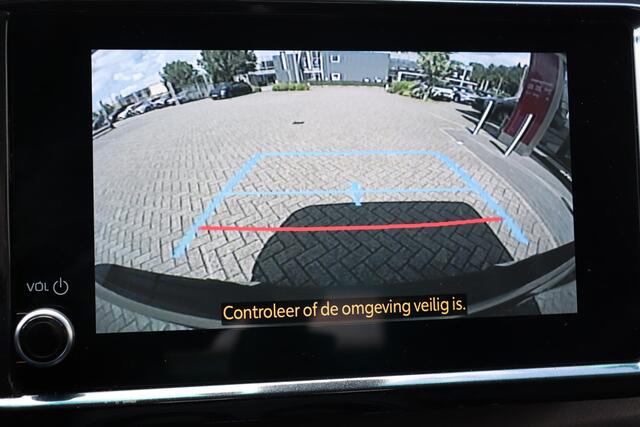 Toyota HI-LUX HiLux 2.4 D-4D Double Cab Challenger Automaat , Navi, Parkeersensoren