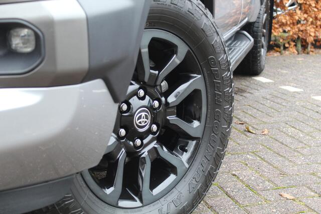 Toyota HI-LUX HiLux 2.8 D-4D Xtra Cab Invincible 4WD Automaat | Rijklaar | Trekhaak | Leder | Stoelverw. | LED | Apple/Android | Keyless | Parkeersens. v+a