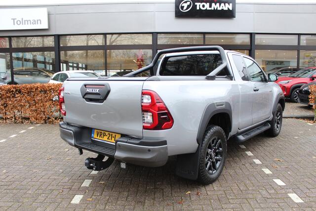 Toyota HI-LUX HiLux 2.8 D-4D Xtra Cab Invincible 4WD Automaat | Rijklaar | Trekhaak | Leder | Stoelverw. | LED | Apple/Android | Keyless | Parkeersens. v+a