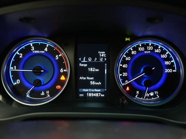 Toyota HI-LUX HiLux 2.4 D-4D-F Xtra Cab Professional